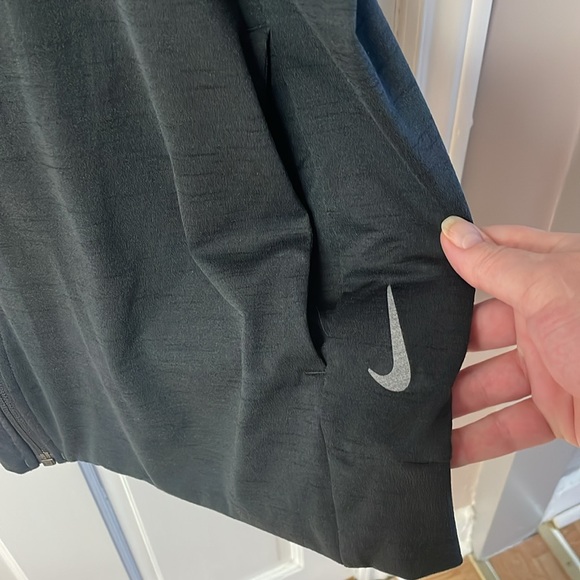 Nike Hyper Dri-FIT Full Zip Yoga Hoodie, Moisture-Wicking, unisex, men’s size L - Picture 7 of 15
